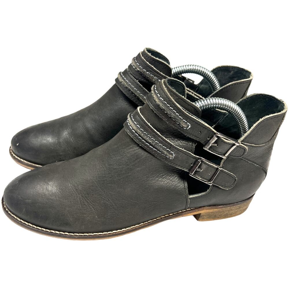 Nicole Boots Raina Grey Leather Closed Round Toe Buckle Side Cut Out Women's 8